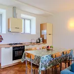 شقة Vecchia Filanda - Mso150 300 By Interhome